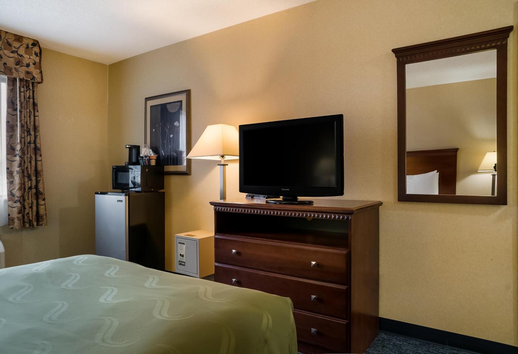 Quality Inn Grand Blanc - Flint South Esterno foto