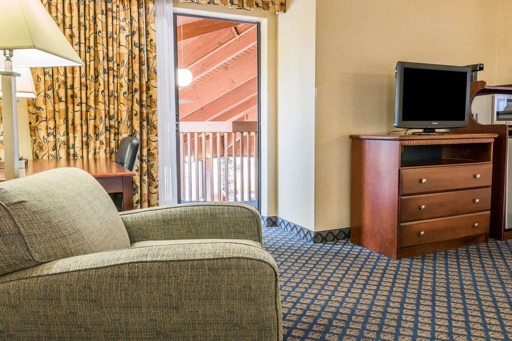 Quality Inn Grand Blanc - Flint South Esterno foto